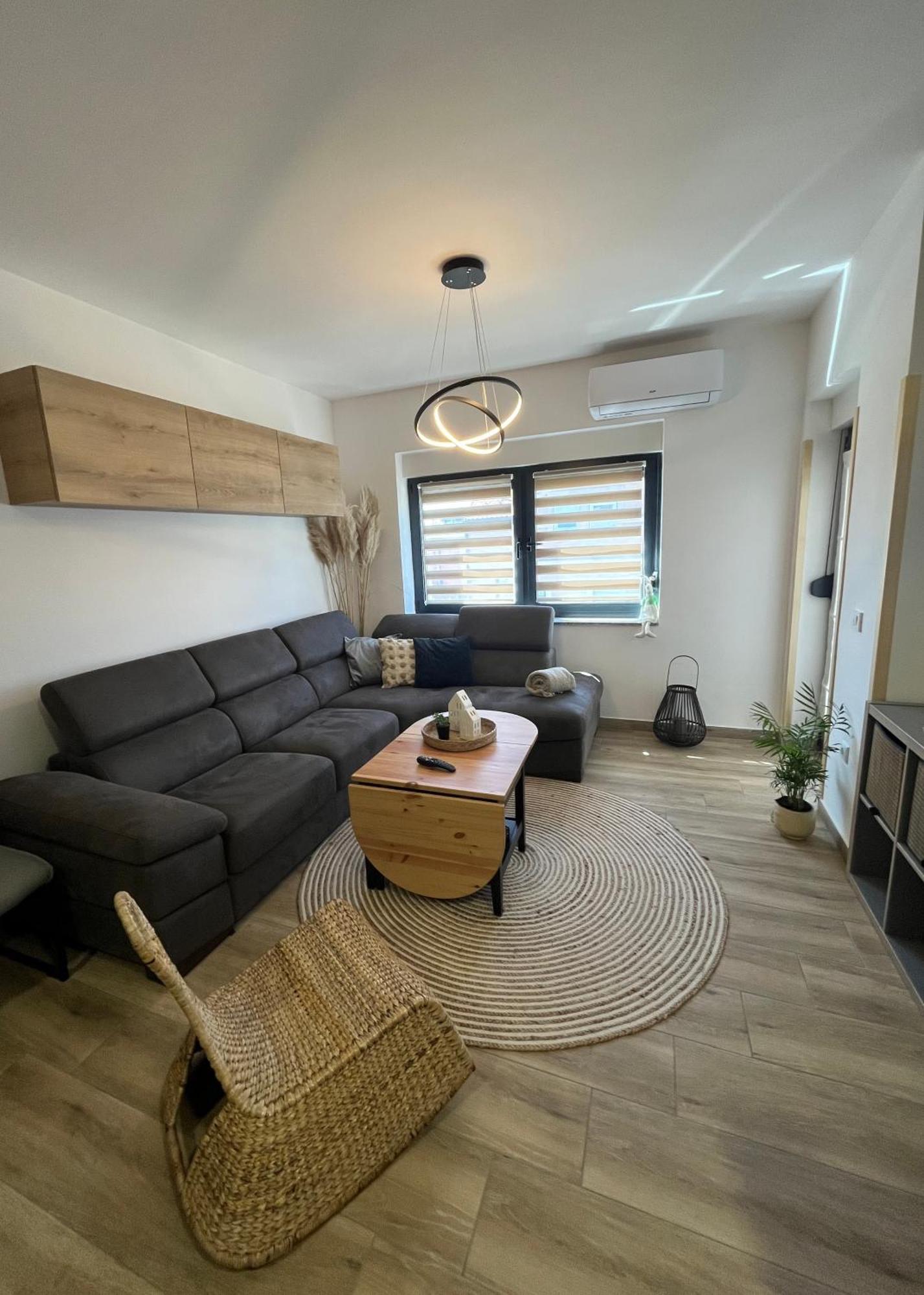 Apartman Sandra Nova Gradiska Esterno foto