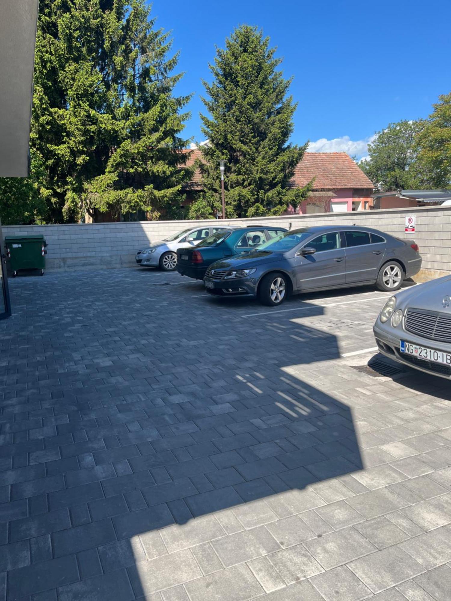 Apartman Sandra Nova Gradiska Esterno foto